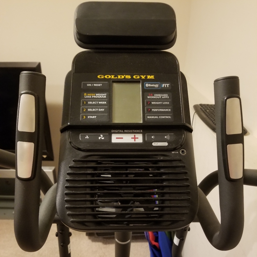 Elliptic machine Golds gym brand